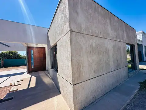 Venta Casa A ESTRENAR en Lujan De Cuyo