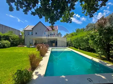 VENTA CASA 6 AMBIENTES - LA BARRA VILLAGE, ESCOBAR