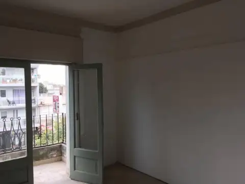 Venta | Departamento | 2 Dormitorios | Sobre Ruta Nacional 11 | San Lorenzo