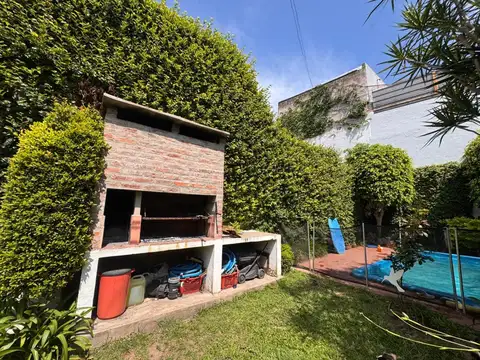Depto Tipo Casa en Venta con 1 cocheras