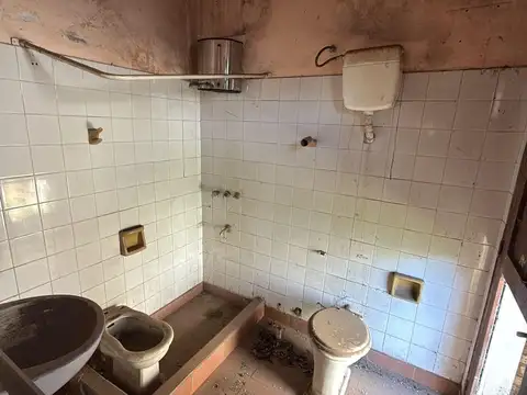 Galpon en Venta 10  mts Frente