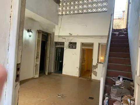 Depto Tipo Casa en Venta en Pompeya, USD 55.000