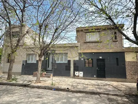 SE VENDE BLOQUE DE 4 DEPARTAMENTOS EN VILLA CORINA