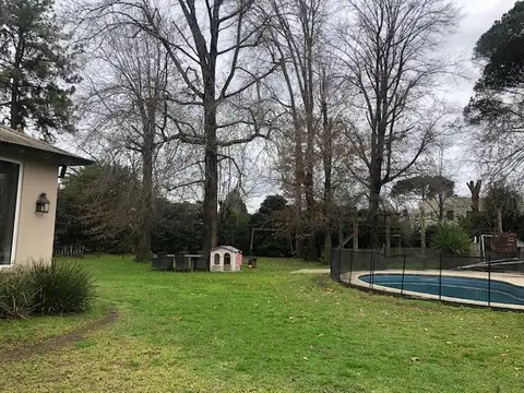 Casa en Venta en Highland Park Country Club, USD 1