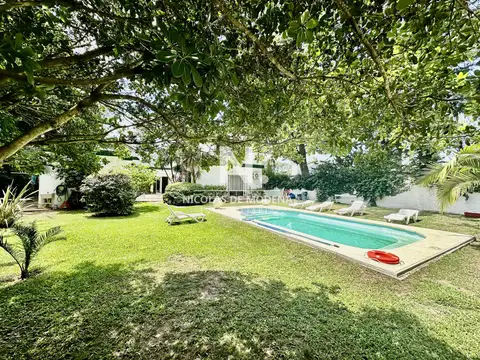 Amplia casa en alquiler en zona Cantegril