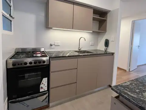 Departamento en venta de 3 dormitorios RECICLADO A NUEVO