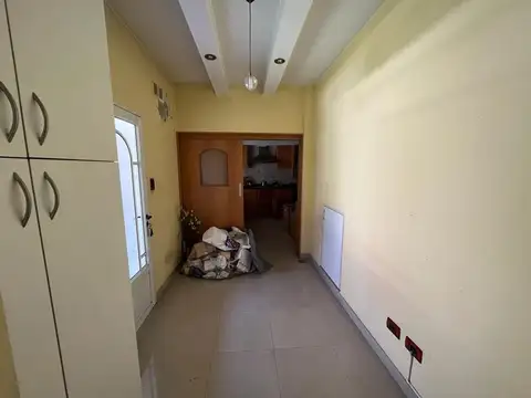 Casa en Venta con 6 cocheras