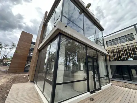 Local en Alquiler en Bella Vista, USD 3.500