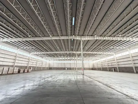 Galpon en Alquiler 105  mts Fondo