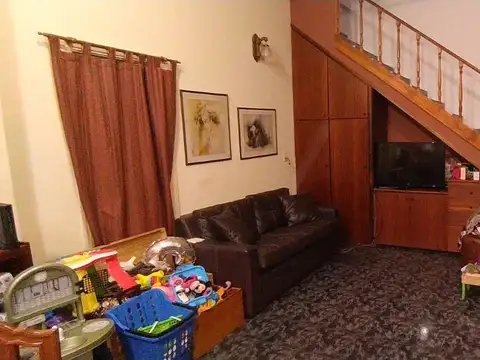 BAJO SU PRECIO   PH 4 amb - Terraza - Entrada independiente - Excelente oportunidad 