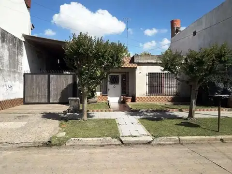 CASA EN VENTA EN LOMAS DE ZAMORA