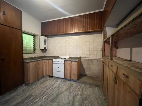 2 casas de pasillo en venta Echesortu