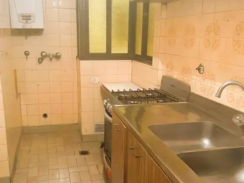 Bajó de precio! Excelente 2 ambientes al frente todo luz