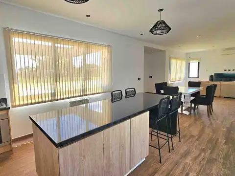 VENTA CASA 4 AMB PRADOS DEL OESTE MORENO FINANCIA