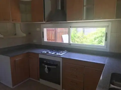 Casa en Alquiler en San Isidro Labrador, USD 2.000