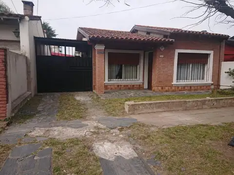 EXCELENTE PROPIEDAD PARA DOS FAMILIAS