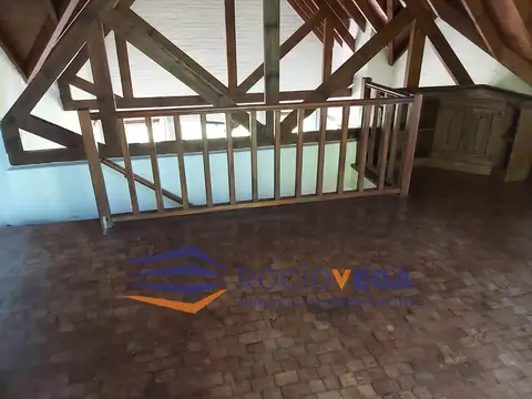 Casa 5 ambientes con 4 baños