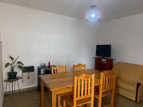 José del Prado 3300