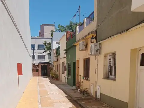 Depto Tipo Casa en Venta 60 años