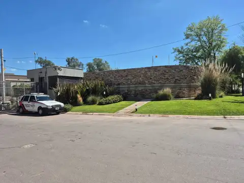 Azcuenaga 2000, Piso 0