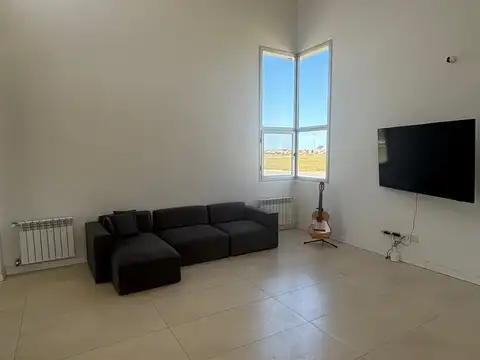VENTA DE CASA 4 DORMITORIOS EN DON MATEO