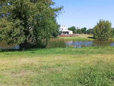 Lote en venta - Barrio  El Cazal - Parque Naútico