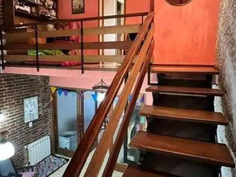 Chalet 5 ambientes con quincho