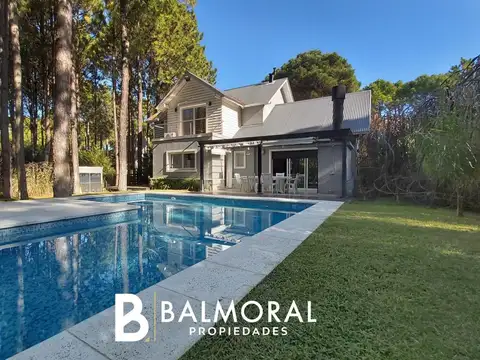 Casa en Alquiler - Zona Aromos / REF: 8757