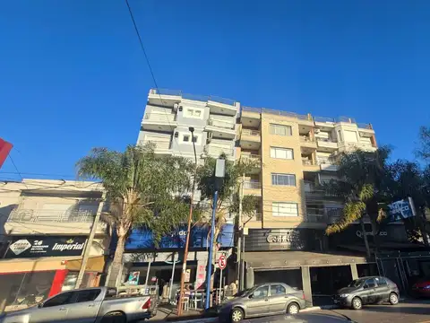 DEPARTAMENTO 2 AMB AL FRNETE. CON SALIDA A BALCON SAN JUSTO CENTRO