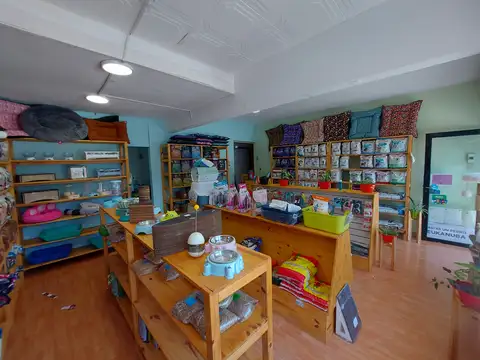 VENTA FONDO DE COMERCIO PETSHOP – LOCAL 40 m² CON VIDRIERA – CUENCA CASI AV. SAN MARTIN - AGRONOMIA