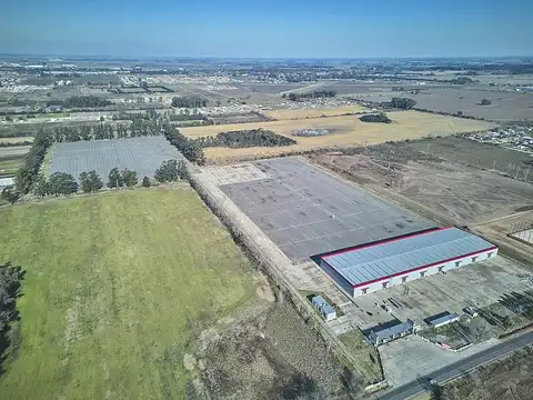 Centro logistico para Pymes, con unidades a partir de los 700 m2., con todos los servicios.-