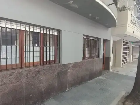Depto Tipo Casa en Venta en Colegiales, USD 175.000
