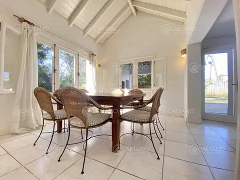 Casa en Venta en Rincón del Indio, USD 490.000