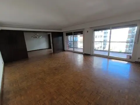 Departamento en Venta de 5 ambientes