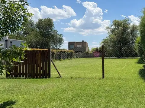 Terreno en Venta en Pilar del Este - San Ramiro, USD 52.000