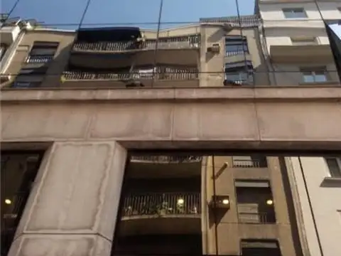 Esmeralda 1000, Piso 2