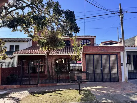 Casa en venta 4 dormitorios Barrio Tres Cerritos Salta Capital
