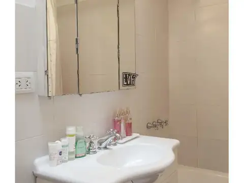 Casa PH en venta en centro comercial Martinez, Vias/Santa Fe