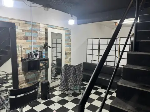 Venta local comercial con sótano Villa Luro