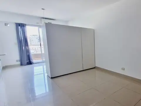 Departamento Monoambiente divisible con balcón