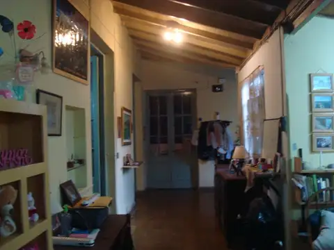 CASA ANTIGUA A LA VENTA EN ADROGUE CALLE TOLL 1394