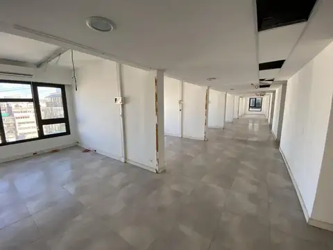 Oficina en alquiler - Excelentes accesos y transportes - Vista al obelisco-