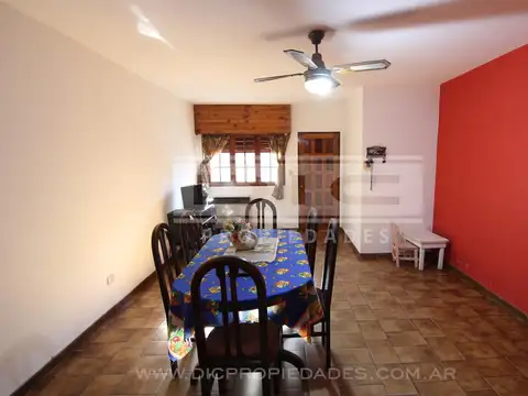 Casa en Venta con 1 cochera