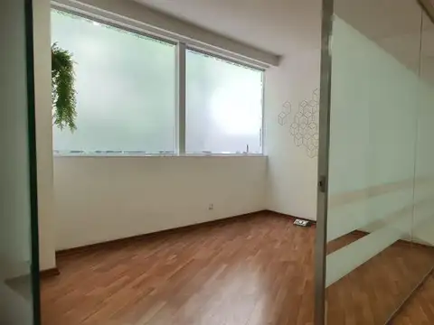 Oficina en Alquiler al Este