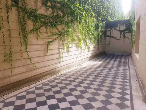 PRECIOSO PH 4 AMB CON PATIO REMODELADO A NUEVO