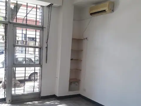 Local en Alquiler 45 años