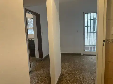 Depto Tipo Casa en Venta 68 años