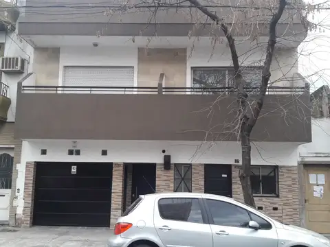 Excelente 2 ambientes semipiso