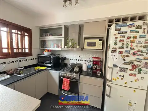 Depto Tipo Casa en Venta en Banfield, USD 160.000