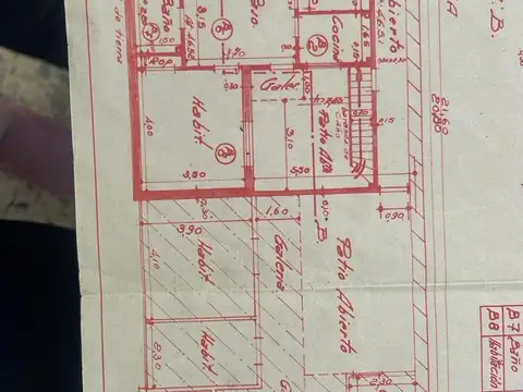 CASA AL FRENTE DE 4 AMBIENTES CON OTRA UNIDAD AL CONTRAFRENTE DE 2 AMBIENTES, VENTA EN BLOCK